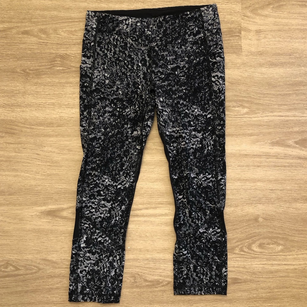 Lululemon Cropped Mesh Tights